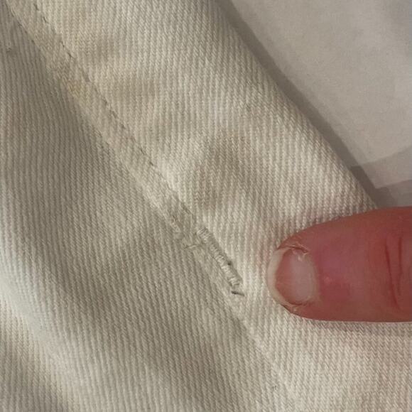 LOFT Cotton White Relaxed Skinny Fit Mid Rise Denim Stretch Shorts, Size 12 - Picture 13 of 13